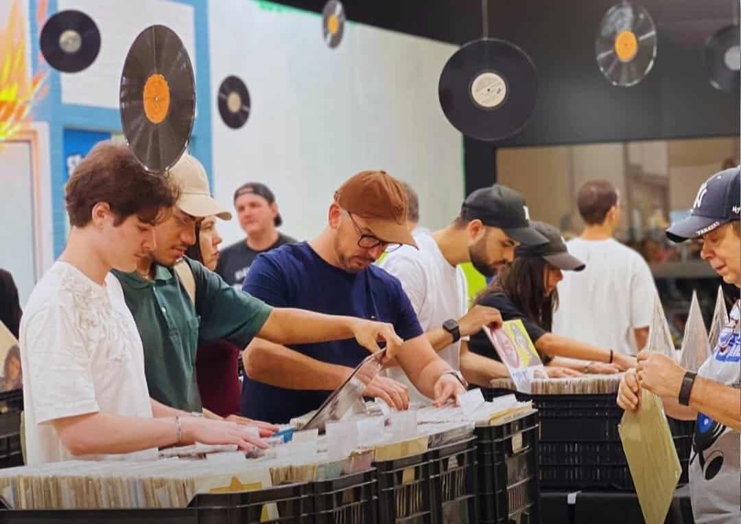 5ª Feira Capixaba do Vinil reúne discos raros e apaixonados pela cultura analógica