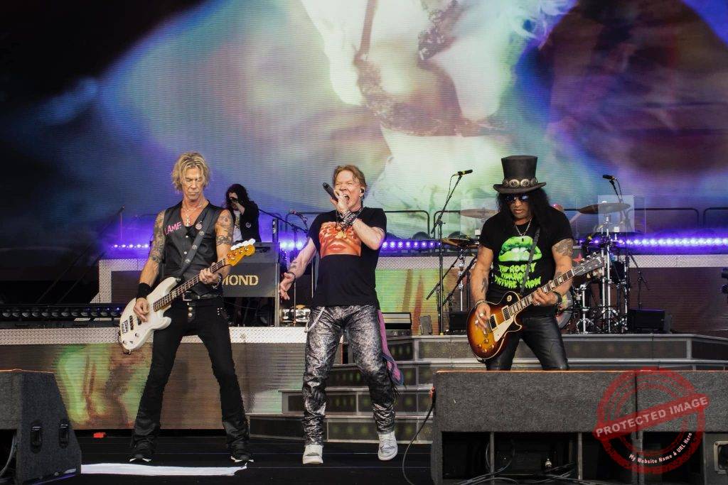 Guns N’ Roses se apresenta no dia 12 de abril de 2026 no Estádio Kleber Andrade