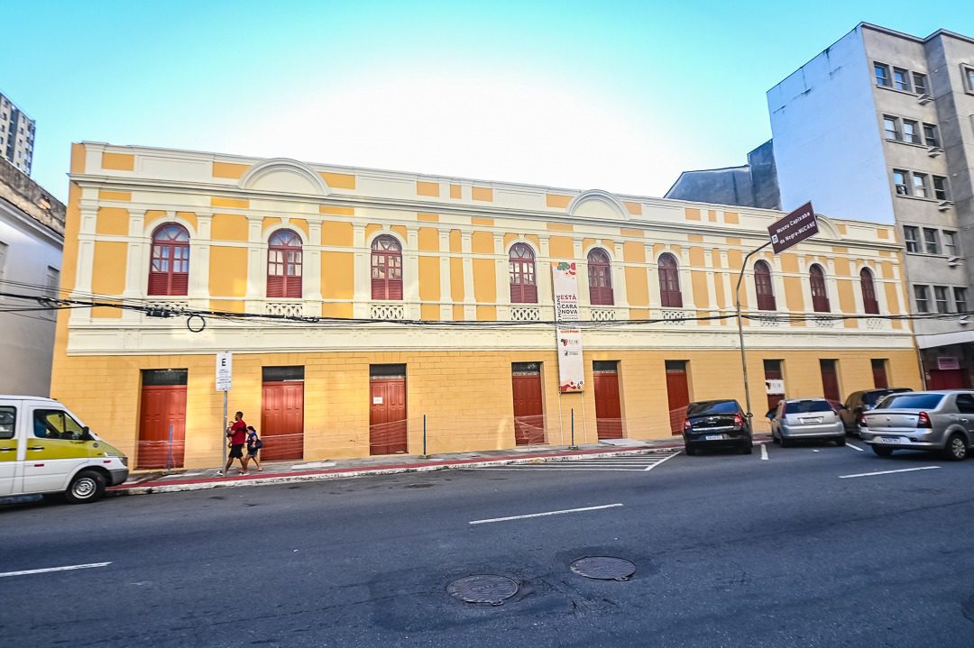 Mucane recebe lançamento de “Rasgando o Silêncio: Vozes da Resistência”