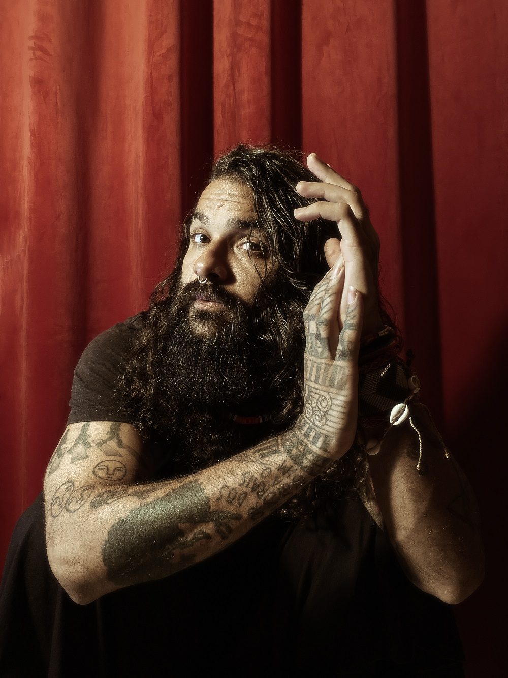 André Prando apresenta toda a sua brasilidade em Jardim da Penha