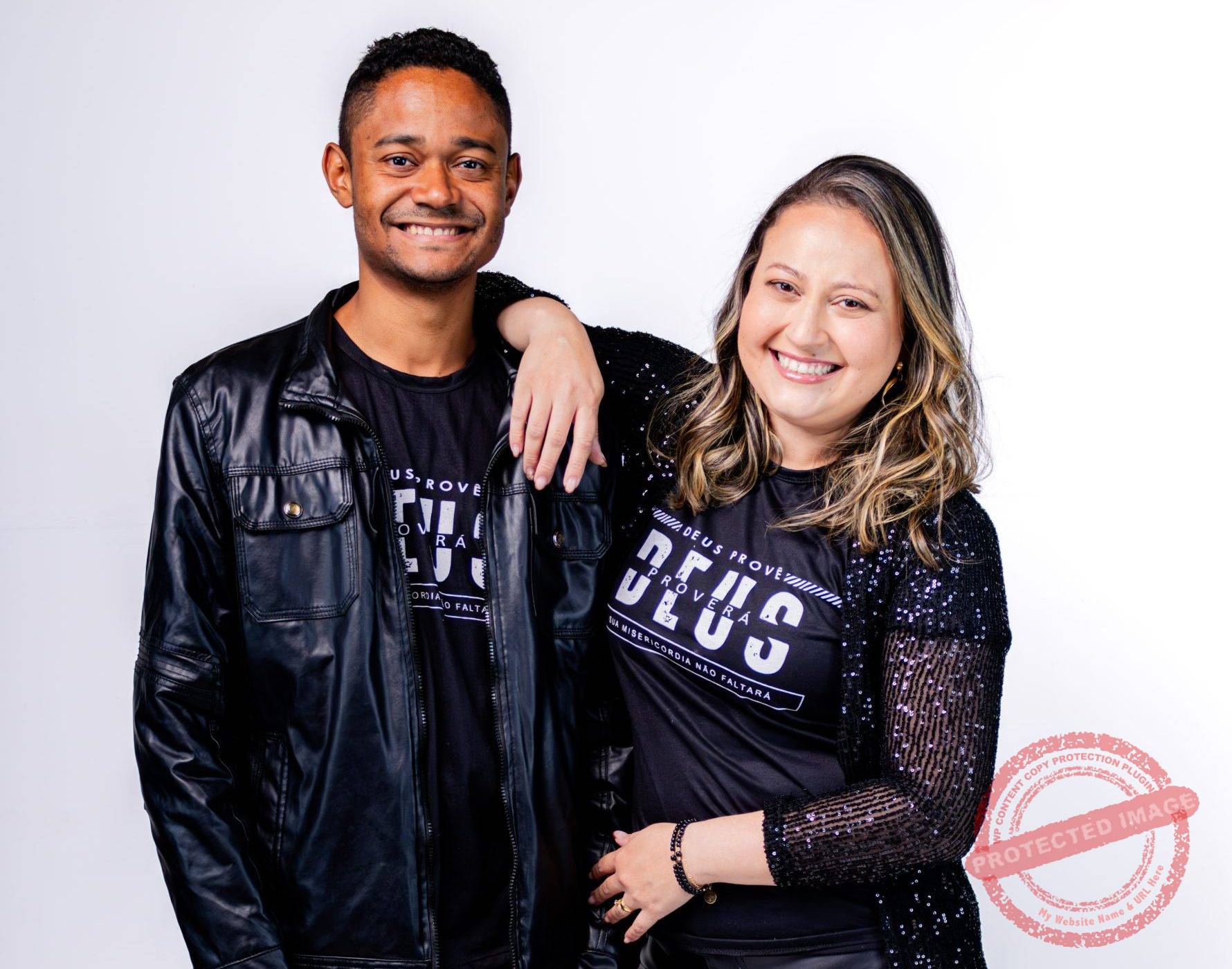 Casal lança mini álbum autoral, “Gabi e Janderson – Música e História”