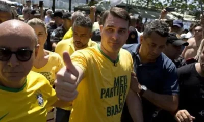 Alcântaro Filho propõe e Ales vai conceder comenda a Flávio Bolsonaro