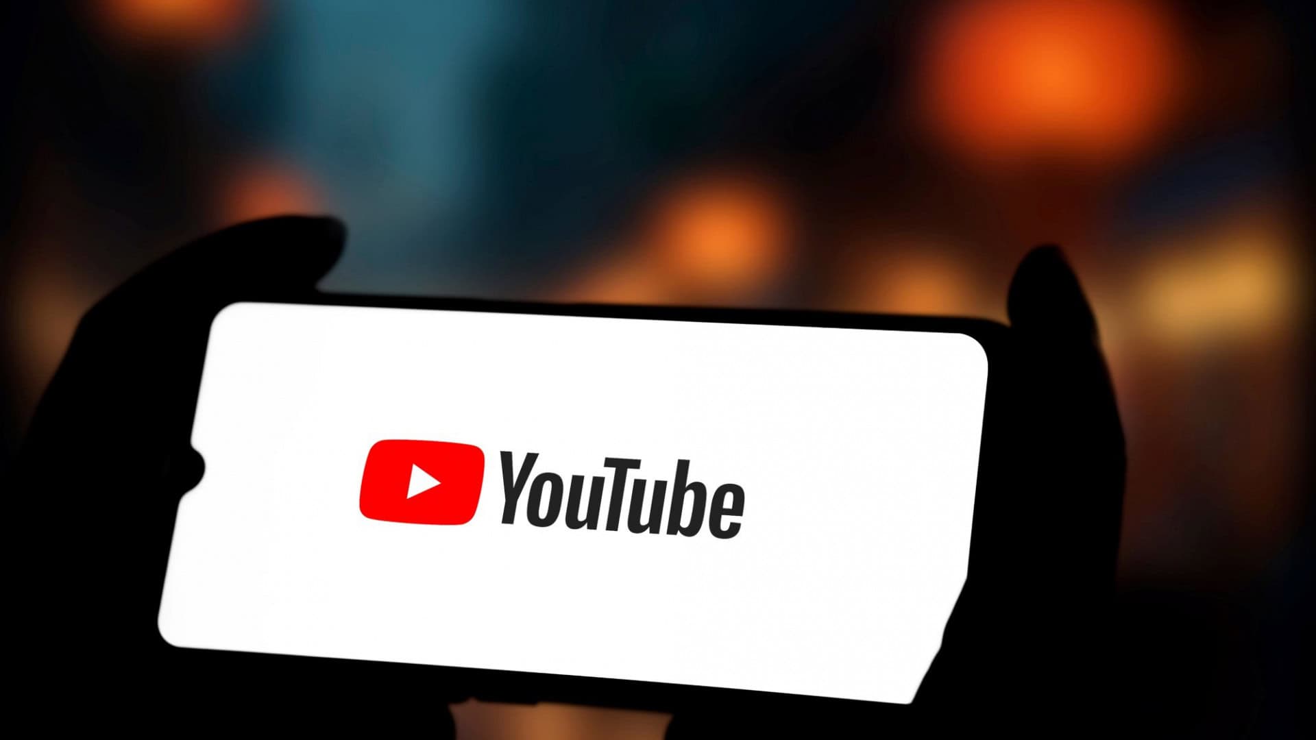 YouTube é criticado por política de biometria em ferramenta anti-deepfake