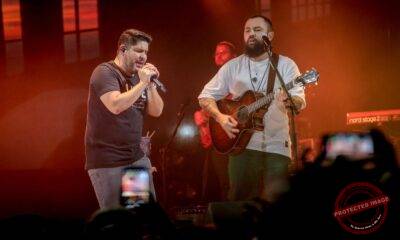 Jorge & Mateus e Léo Foguete numa noite romântica em beach club de Guarapari