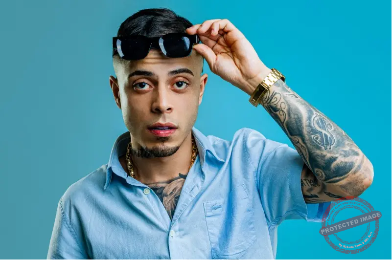 MC Tuto é preso após atropelar jovem com Porsche durante gravação de clipe