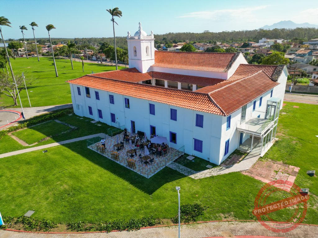 “Para nadar é preciso vencer o mar” chega ao complexo jesuítico de Reis Magos