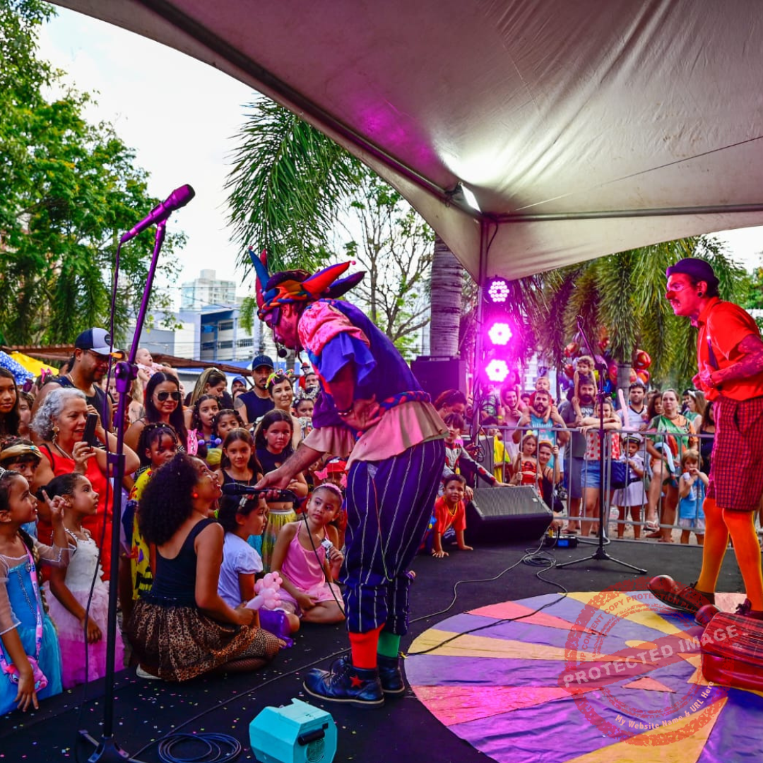 Último dia de Carnaval agita Vitória nesta terça