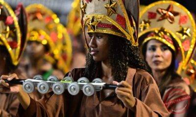 Veja como foi a segunda noite de desfiles da Série Ouro do Carnaval de Vitória